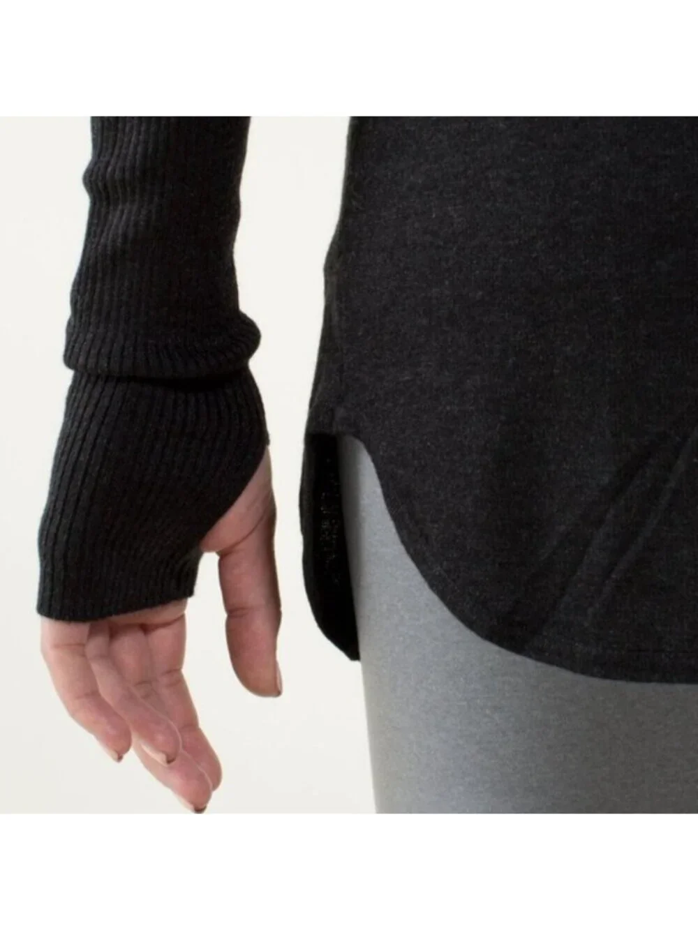 Lululemon Universal Wrap Black